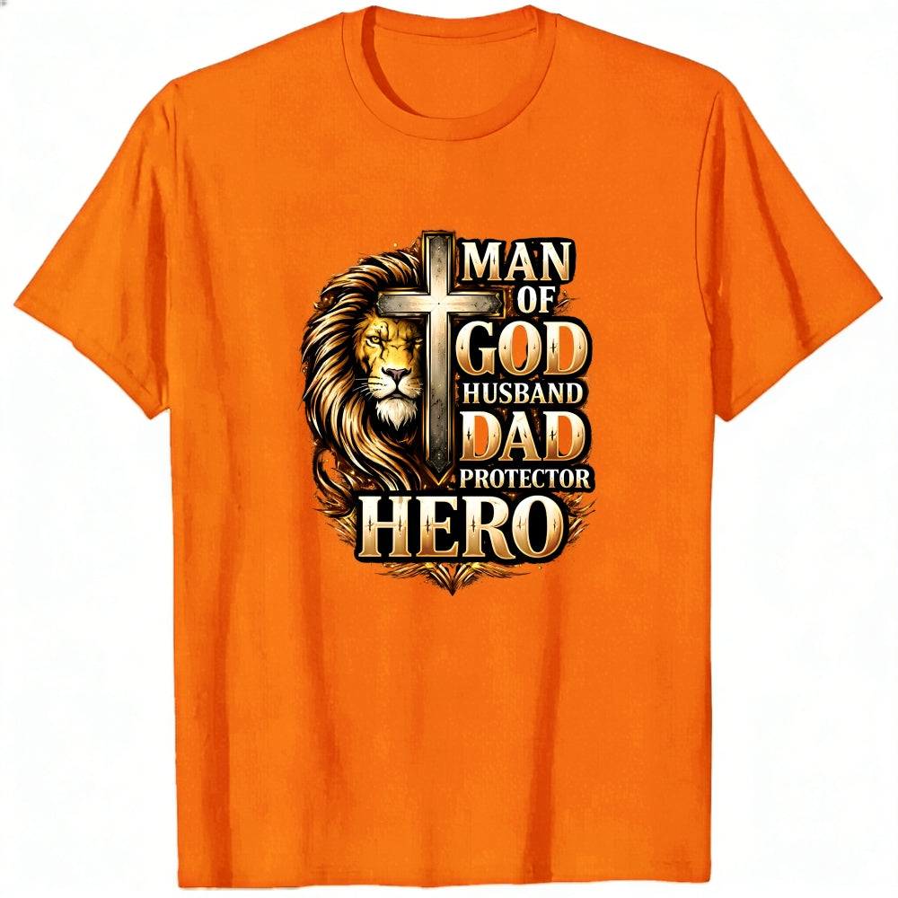 Religious Lion Cross Man Of God Husband Dad Protector Hero Classic T-Shirt