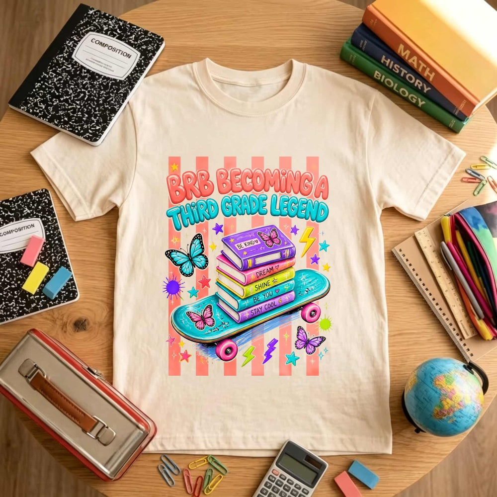 Cute Retro Style Classic T-Shirt Brb Becoming A Third Grade Legend Books Skateboard Butterflies Desi