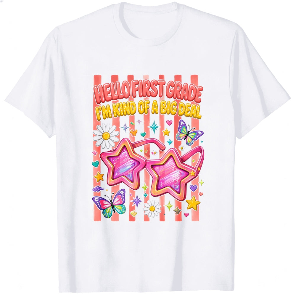 Cute Girls Hello First Grade I'm Kind Of A Big Deal Star Sunglasses Classic T-Shirt