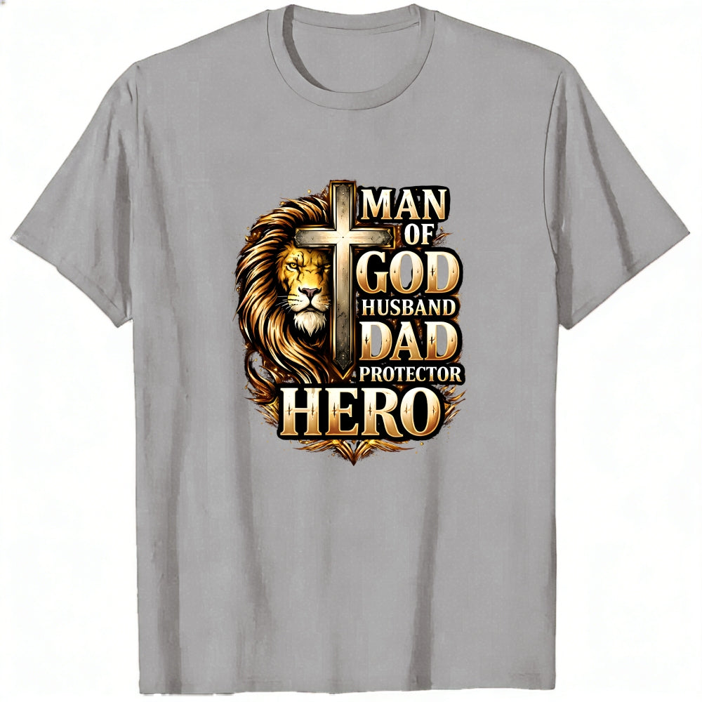 Religious Lion Cross Man Of God Husband Dad Protector Hero Classic T-Shirt