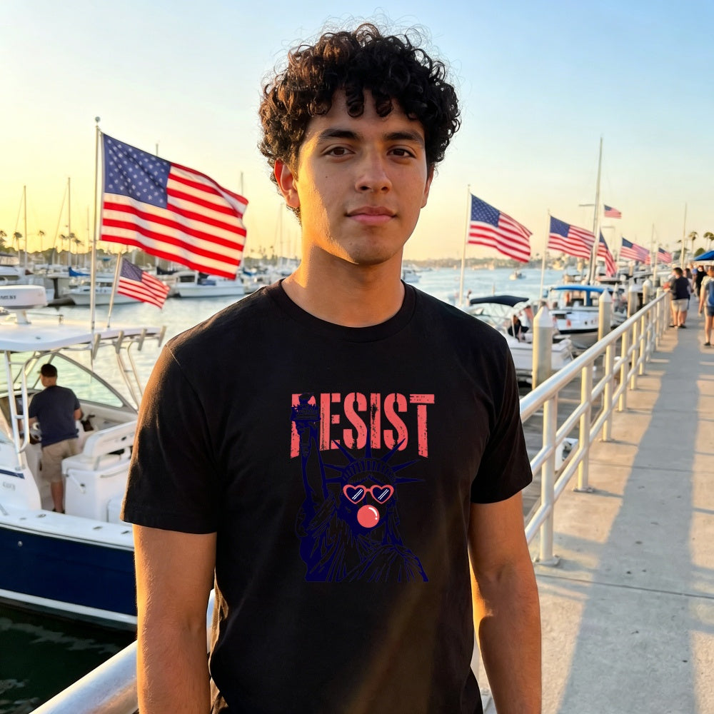 Political Statement Classic T-Shirt Resist Statue Of Liberty