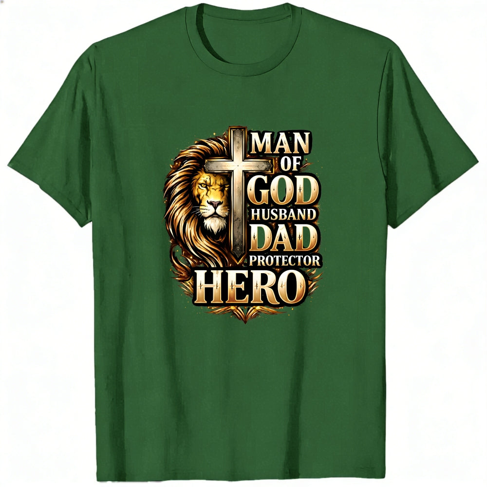 Religious Lion Cross Man Of God Husband Dad Protector Hero Classic T-Shirt